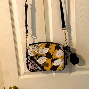 Ellen Tracy, Crossbody bag